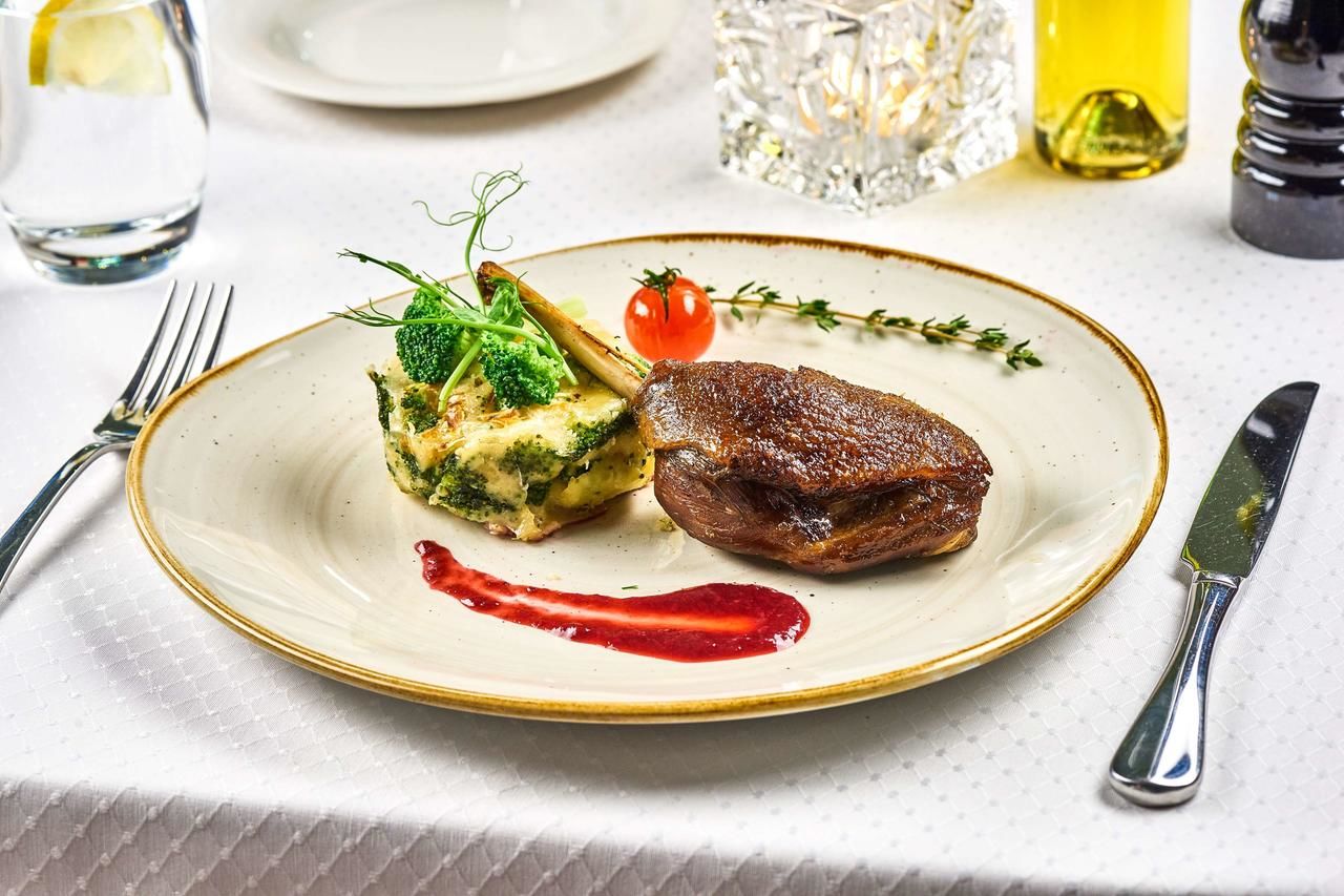 Отель Radisson Blu Hotel, Kyiv Podil City Centre Киев-43