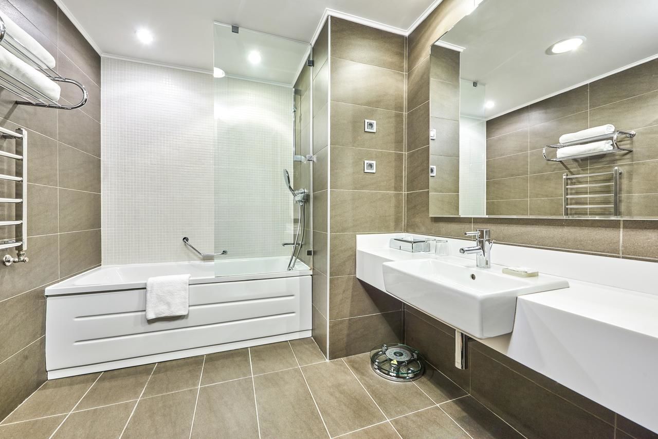 Отель Radisson Blu Hotel, Kyiv Podil City Centre Киев-9