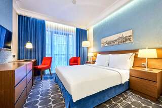 Отель Radisson Blu Hotel, Kyiv Podil City Centre Киев Стандартный двухместный номер с 1 кроватью или 2 отдельными кроватями-1