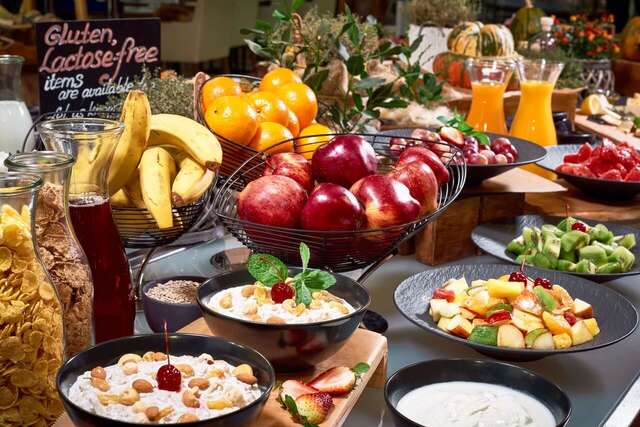 Отель Radisson Blu Hotel, Kyiv Podil City Centre Киев-15