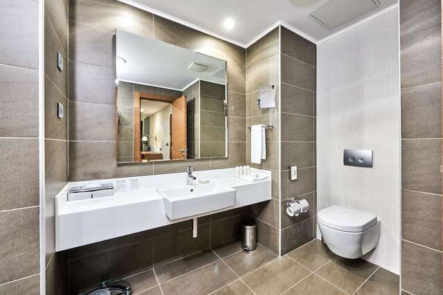 Отель Radisson Blu Hotel, Kyiv Podil City Centre Киев-34